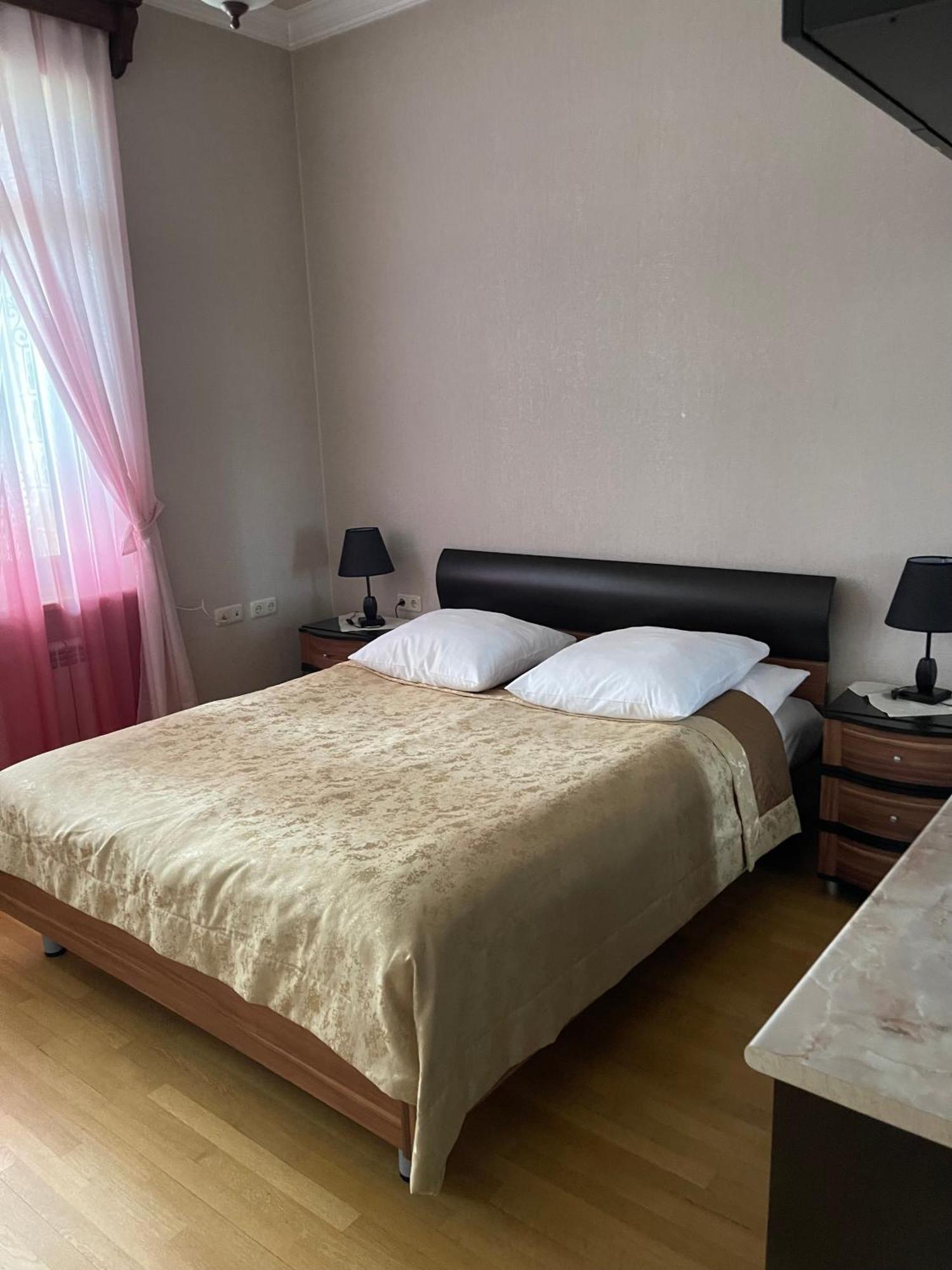 Hotel In Gyumri Extérieur photo