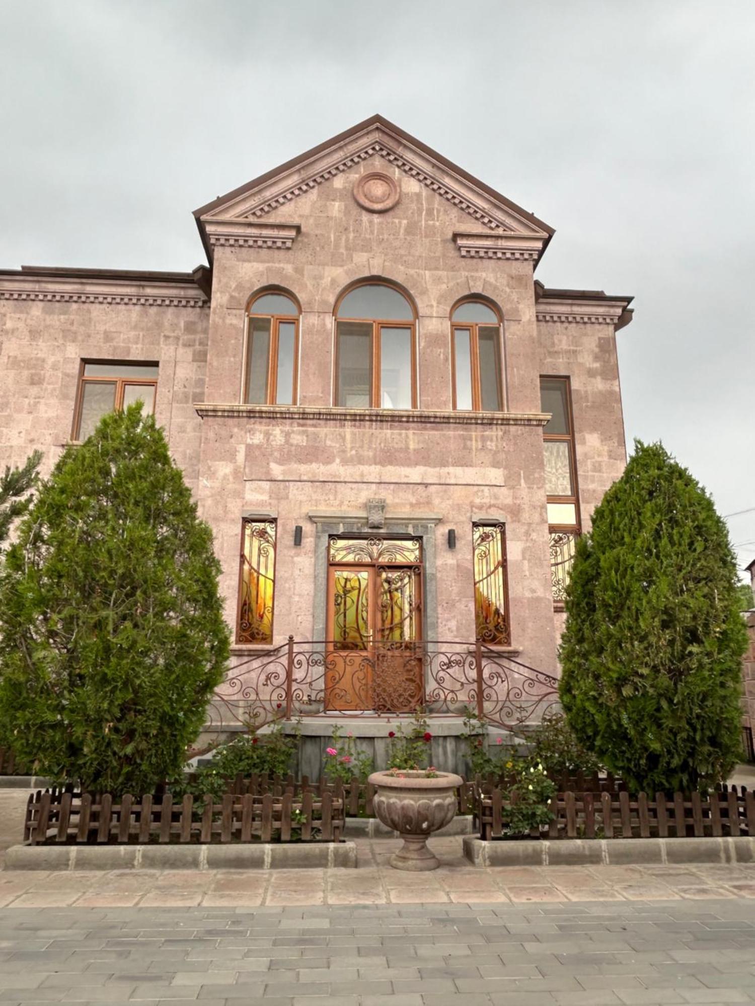 Hotel In Gyumri Extérieur photo
