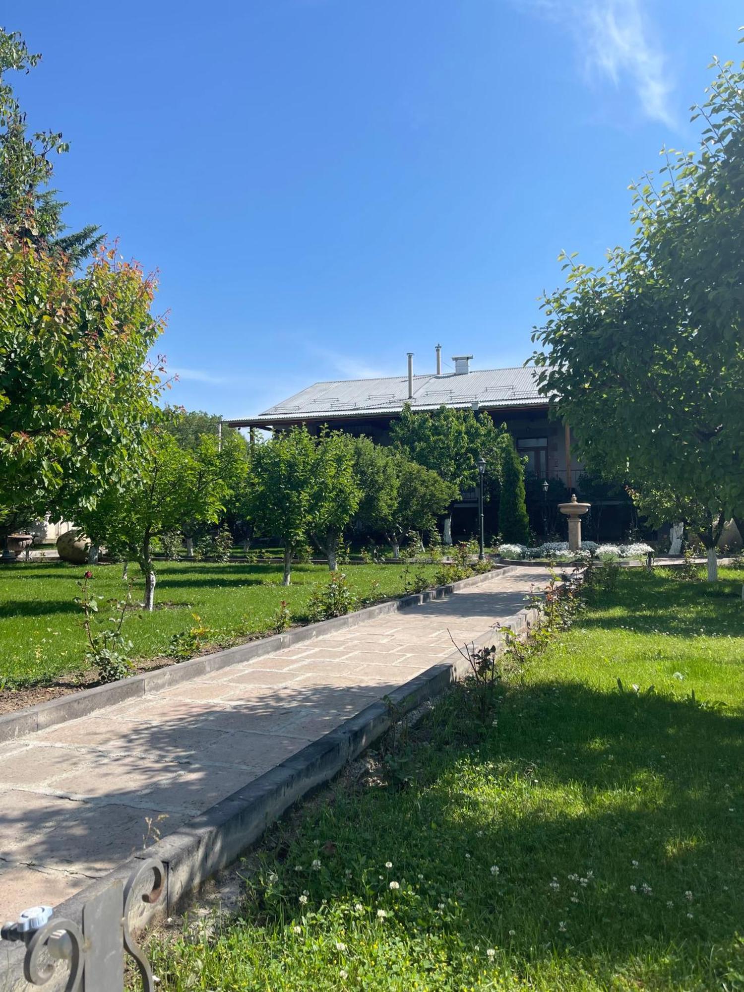 Hotel In Gyumri Extérieur photo